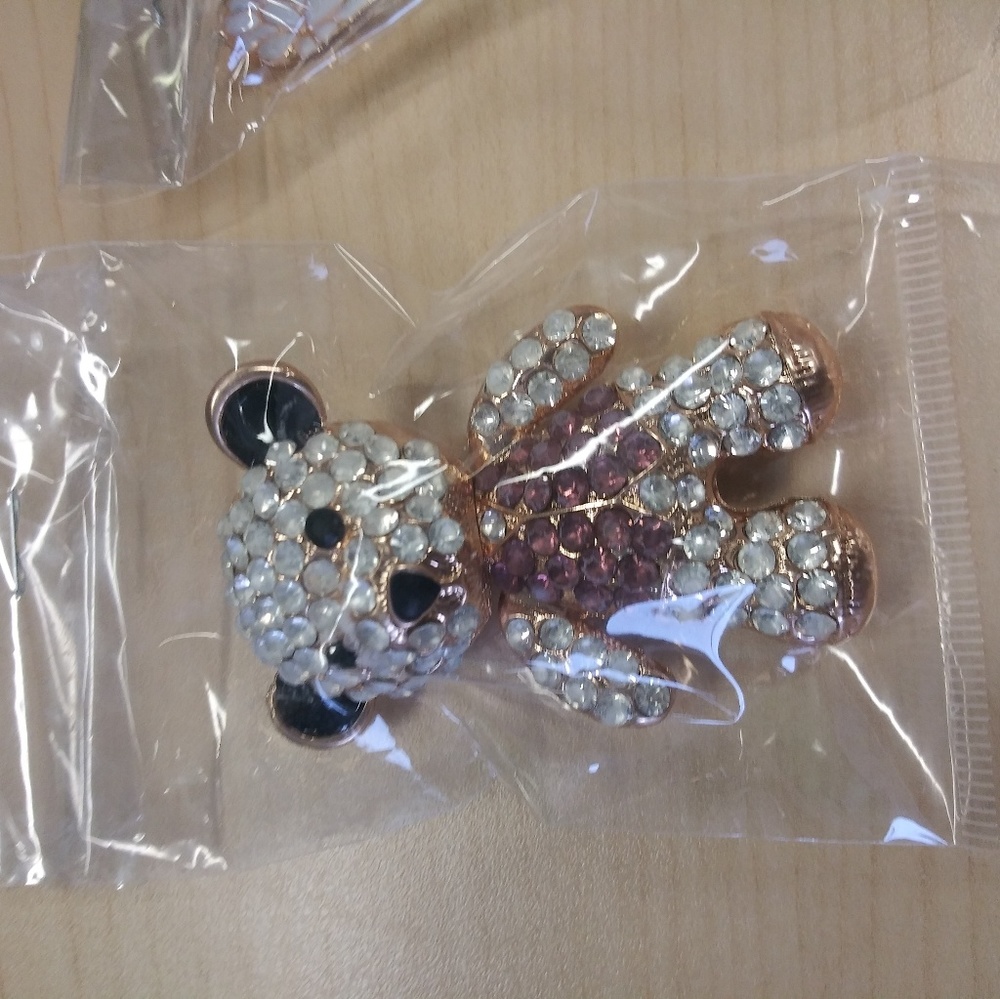 Magnets - Picture 2 of 6